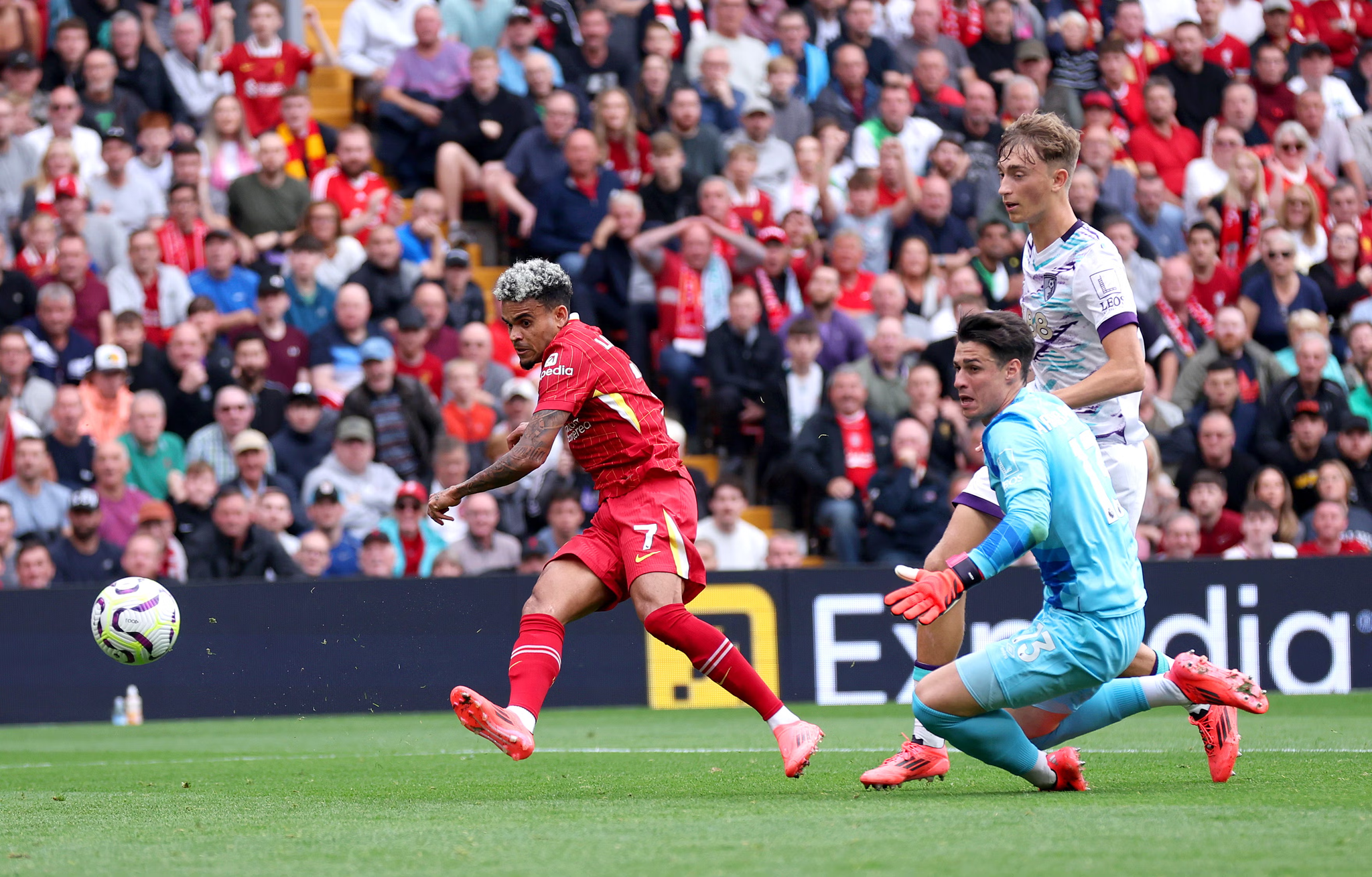 Liverpool 3-0 Bournemouth Phong độ đỉnh nóc của Luis Diaz 2